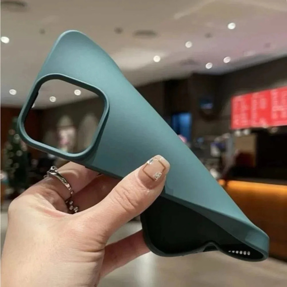 ⚠️Clearance💚iPhone 11/Pro/Pro Max Solid Dark Green Phone Case - Picture 4 of 7